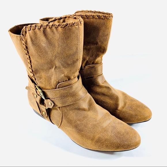 Wallflower Shoes - Wallflower Booties Blessed Brown Faux Leather 9.5